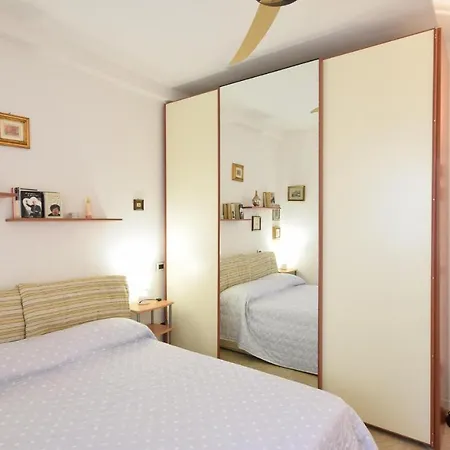 Nice In Piani-ciapin With 1 Bedrooms And Wifi * Cipressa