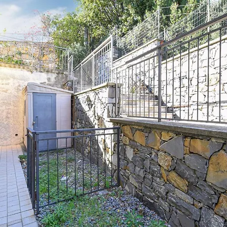 Apartmán Nice In Piani-ciapin With 1 Bedrooms And Wifi